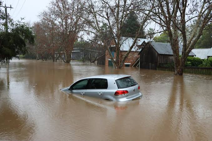 How to Manage Flood Zone Insurance Costs: A Complete Guide
