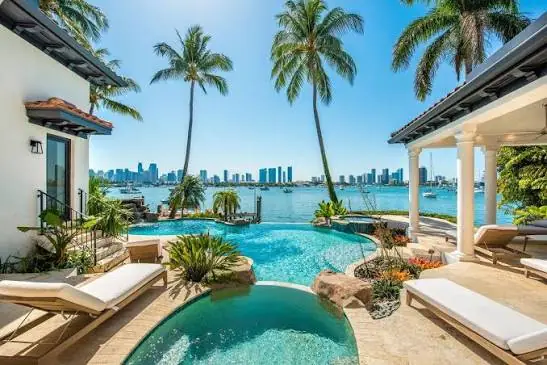 Best Luxury Seaside Properties in the US | Real Estate & Engineering Analysis